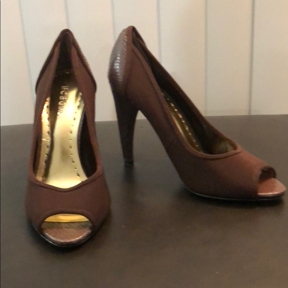 BCBGIRLS Brown Leather Heels size 8B